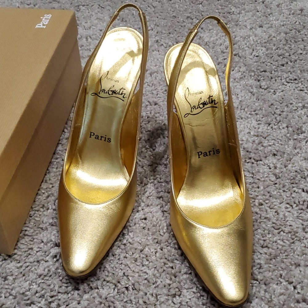 Gorgeous Gold Louboutin slingbacks